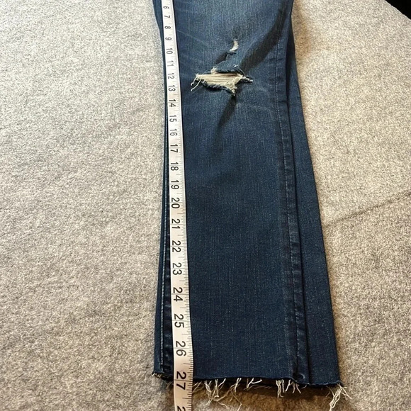 NWT's Abercrombie & Fitch Ultra High  Rise Super Skinny, size 27/4S - Picture 4 of 12
